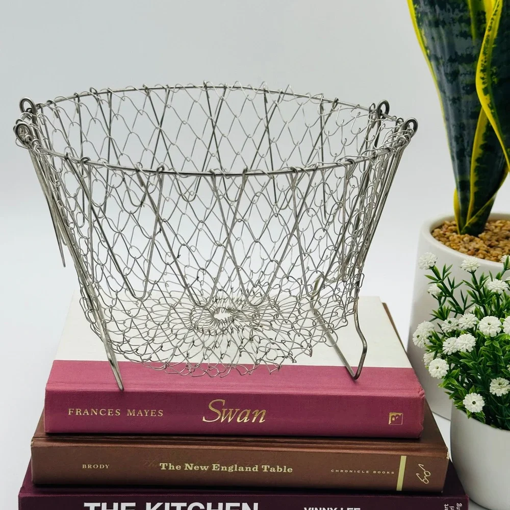 Vintage Wire Mesh Egg Basket Collapsible Silver Metal Kitchen Decor